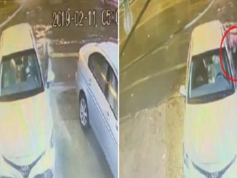 اضغط لمشاهدة الفيديو: أنزل المرأة وهرب بالسيارة، الأمن ينجح في القبض السارق